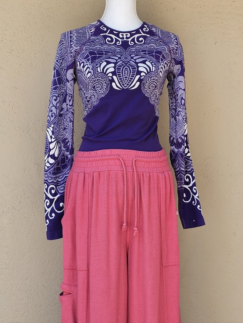 Athleta Long Sleeve Active Base Layer Top W/ A Geometric Pattern
